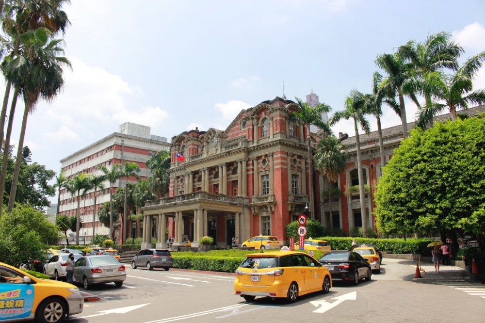 2009年10月柯P在臺大醫院七樓開辦「整合醫療照護病房」。

