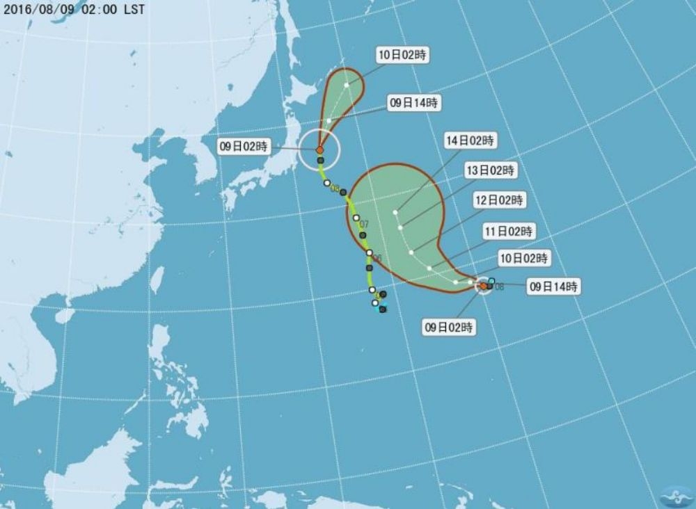 第6號輕颱康森形成，與奧麥斯形成雙颱局面，目前皆暫對台無影響。（翻攝自中央氣象局）