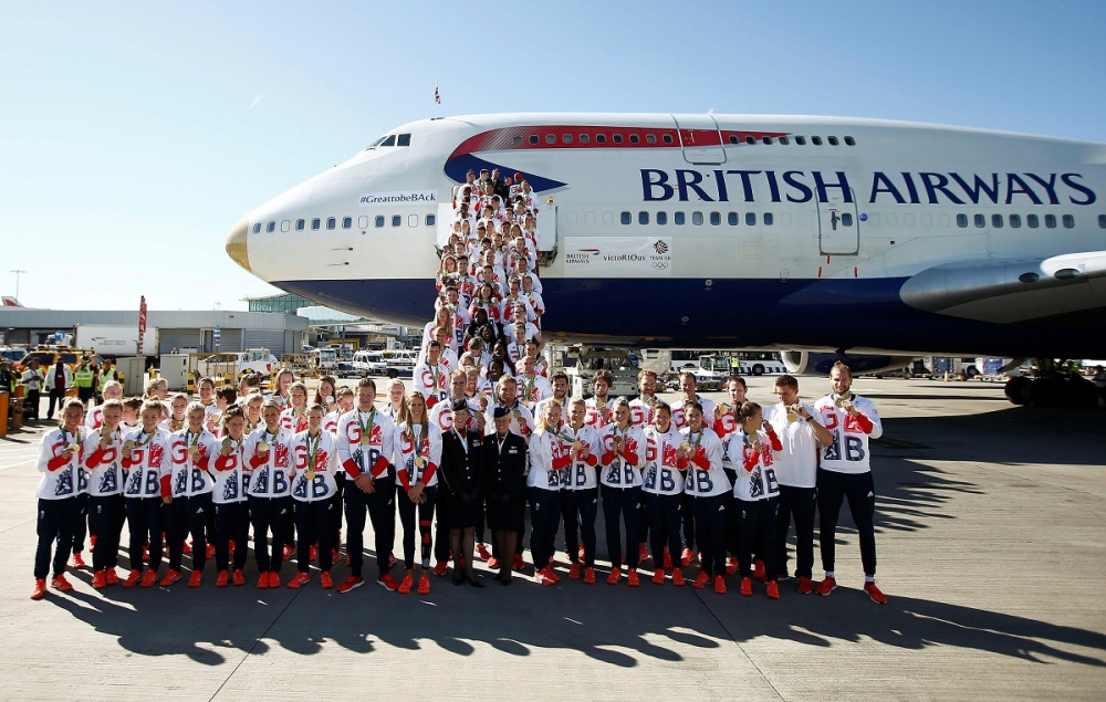 英國奧運代表隊23日返回英國倫敦（湯森路透）
