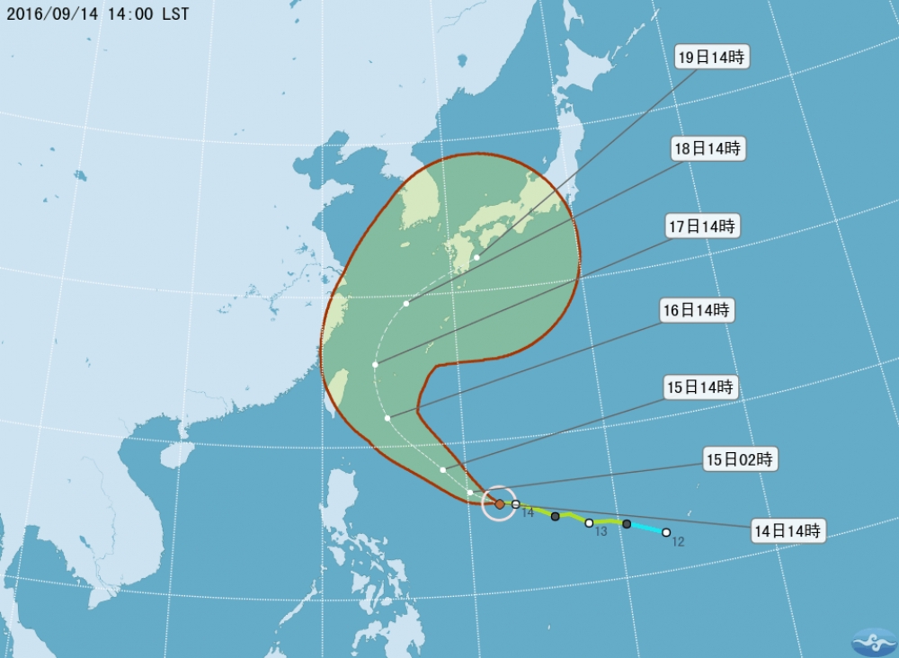 莫蘭蒂持續肆虐南台灣，但馬勒卡已蓄勢待發 ，氣象局14日指出馬勒卡已轉成中颱，最快將於15日深夜發布海上警報。（翻攝自中央氣象局）