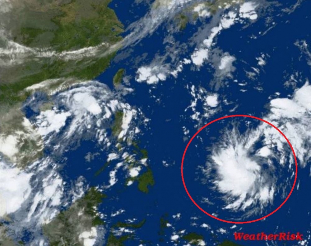 今年第17號颱風梅姬（紅圈）若形成，可望成為今年前3強度的颱風，不論有無登陸，影響台灣的機率都高。（翻攝自氣象達人彭啟明臉書）