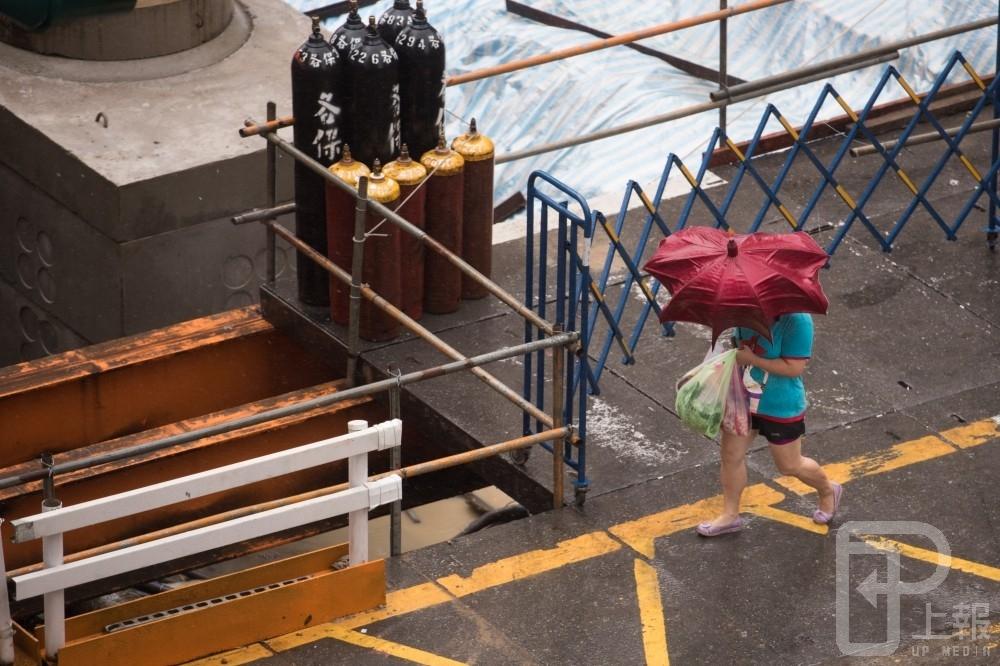 梅姬颱風來勢洶洶，水保局公布全台紅色土石流警戒30條、黃色土石流警戒673條。（攝影：李昆翰）
