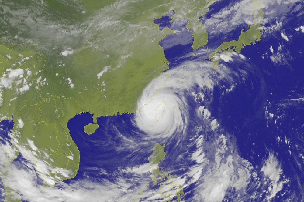 梅姬颱風中心將於27日深夜出海，28日上午進入中國福建。（翻攝自中央氣象局）