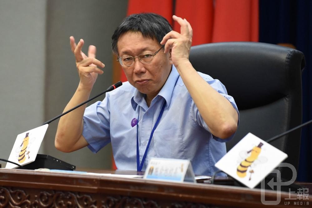 針對民進黨籍台北市議員何志偉提議讓酒駕累犯者洗大體，達到嚇阻作用，台北市長柯文哲受訪表示，不要搞到最後是懲罰死者。（資料照，攝影：葉信菉）