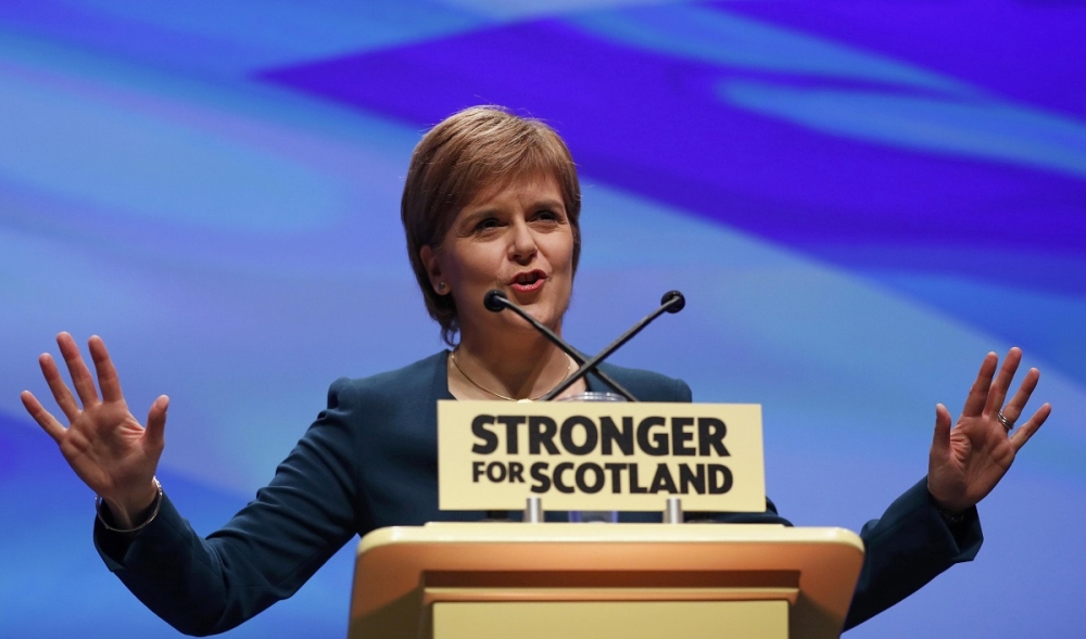 蘇格蘭首席部長史特金13日於格拉斯哥黨年度大會上。（湯森路透）