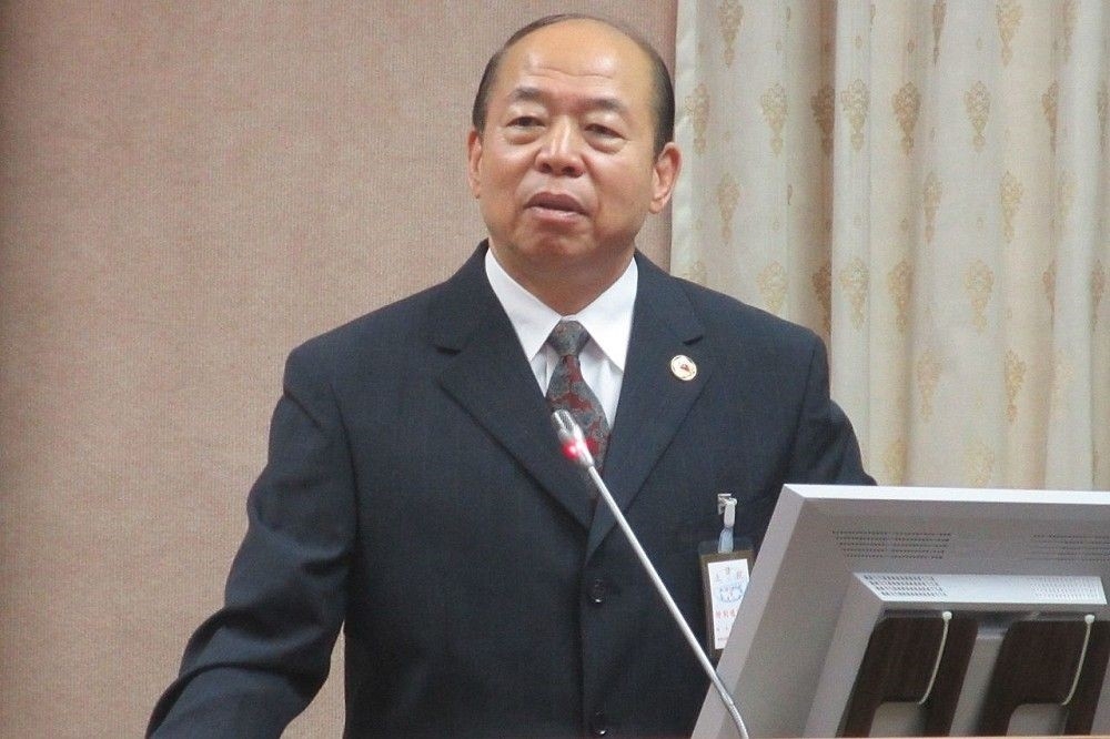 楊國強擔任國安局長1年多時間，隨政黨輪替先後請辭3次，他是唯一深藍身分，是民進黨口中特殊人物。（翻攝自維基百科） 