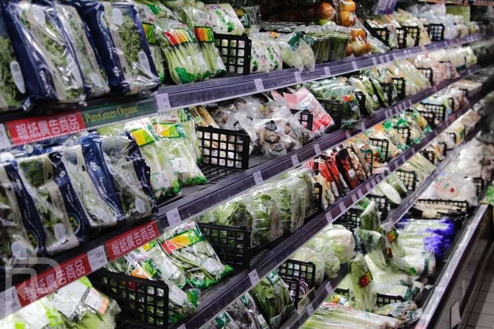 10月以來，菜價持續飆漲，台北市22日起加強查察公有市場與攤販蔬菜零售價格，並會持續進口大平價蔬菜（攝影：李隆揆）