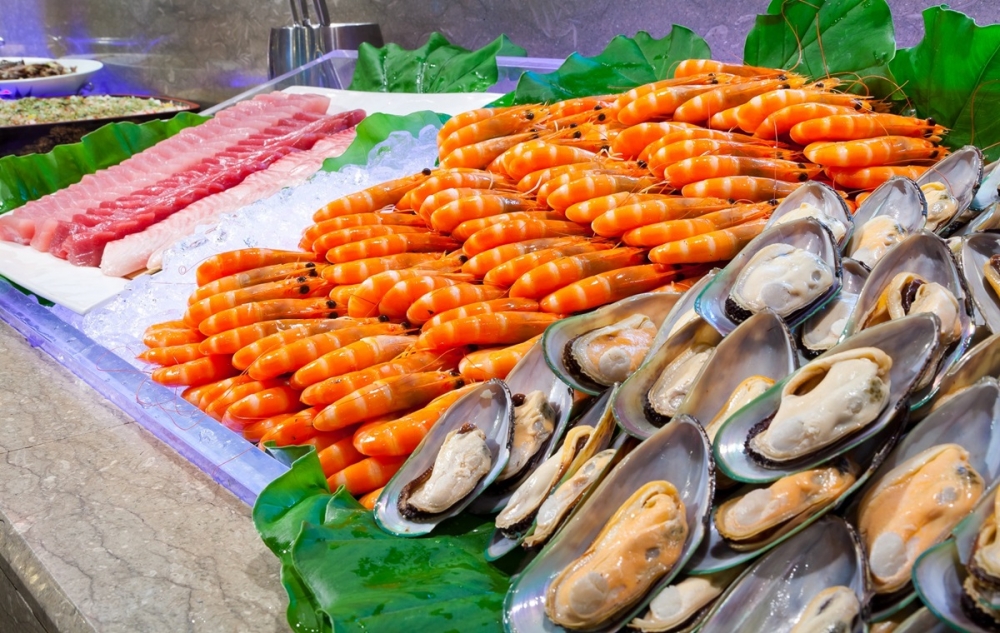 那魯灣餐廳有許多美味的海鮮食材（圖片來源：知本老爺酒店）