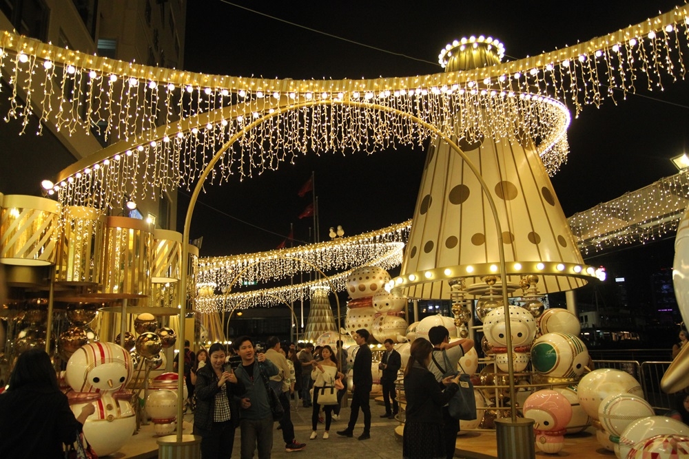 海港城廣場以小雪翁為主題，打造歡樂的聖誕裝置（攝影：黃映嘉）