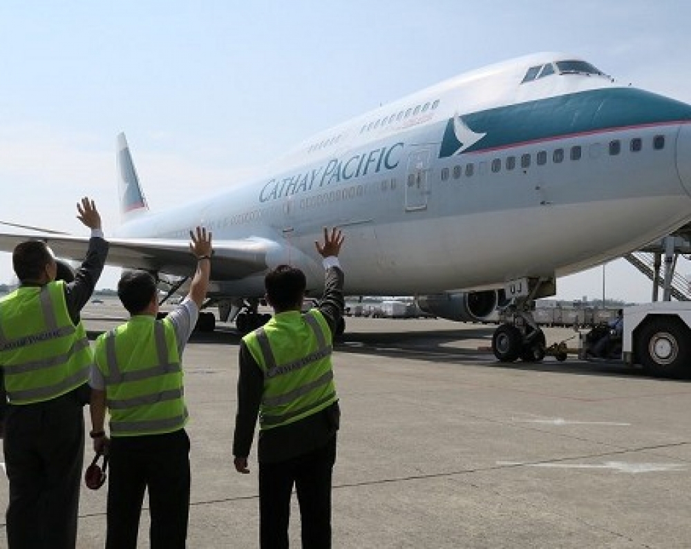 香港國泰航空（Cathay Pacific Airways）18日公布整頓策略，表示將「全面評估」公司結構，宣稱這波整頓規模為20多年來最大，但未提供細節。國泰航空表示，國泰航空將不再需要部份職位，同時也預告公司將發起裁員。（翻攝自國泰航空臉書）