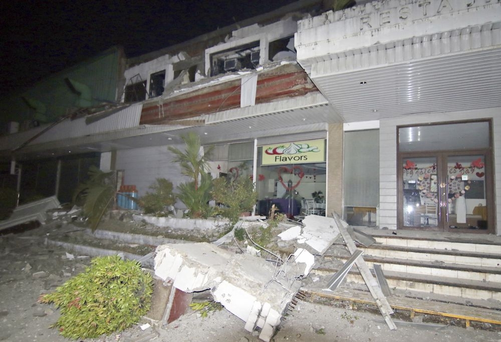 菲律賓北蘇里高省當地時間10日晚上10時03分（同台灣時間）發生強烈地震，規模達6.7。（美聯社）