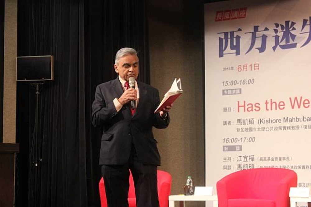 新加坡前駐UN大使馬凱碩應長風基金會邀請來台演說。（攝影：葉舜欣）