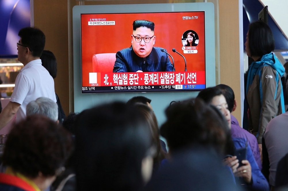 南韓首爾火車站電視新聞播報北韓停止核試驗。（美聯社）