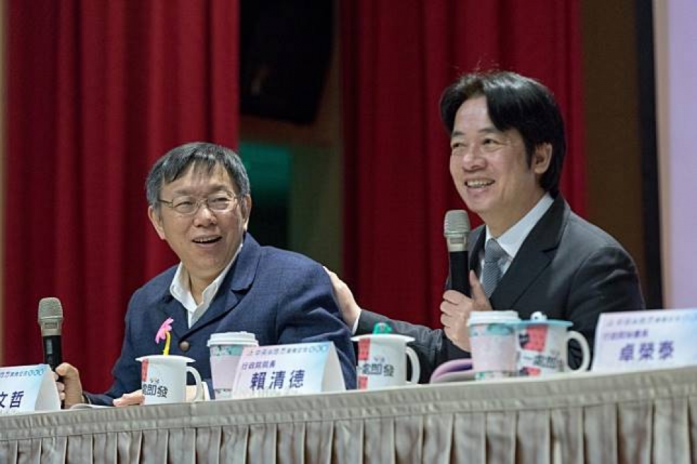 2018年縣市首長選舉，日前傳出民進黨高層相中唐鳳競選台北市長。對此，賴清德27日表示，唐鳳是一位傑出的人才，但是要不要選還是要尊重本人意見。（攝影：葉信菉）