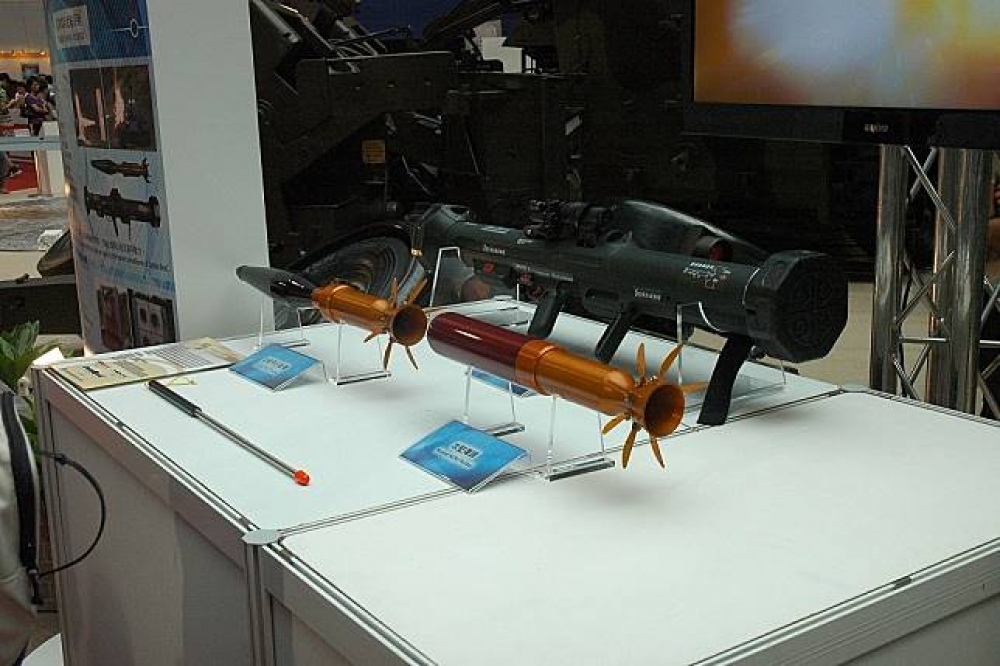 紅隼火箭彈這種火箭彈的設計並非針對主力戰車，因為其破壞力並不足，無法穿透敵方主力戰車的厚實裝甲。（圖片摘自維基百科）