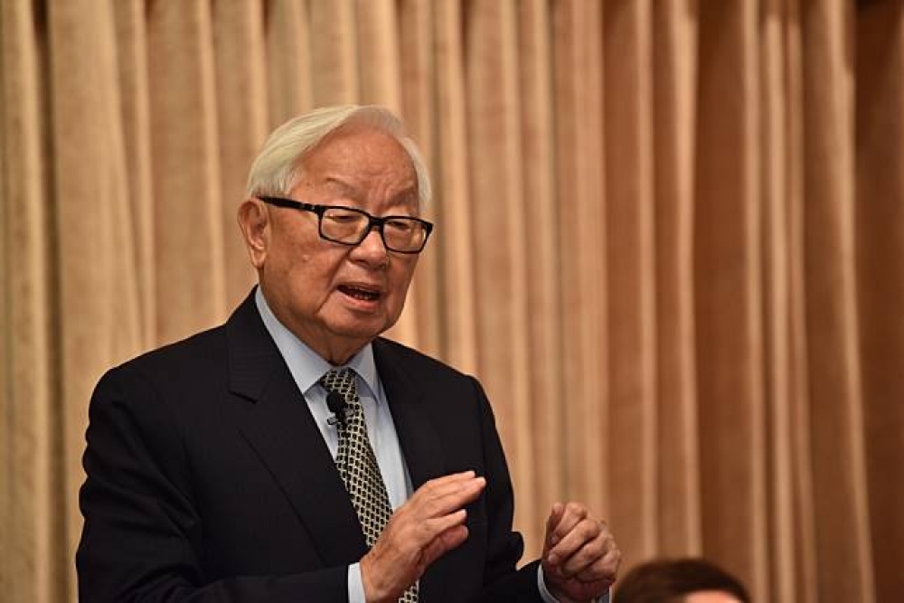 台積電2日宣布，董事長張周謀確定將於2018年6月退休，這意味著主導台灣半導體業發展的台積電，即將在「雙首長制」的新架構下，邁入下一個紀元。（攝影：李昆翰）