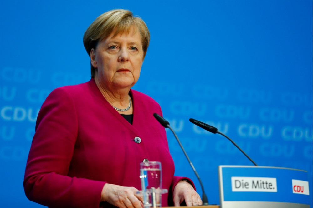 接連兩個邦大幅落敗、德國總理梅克爾決定不再角逐黨魁連任。（湯森路透）