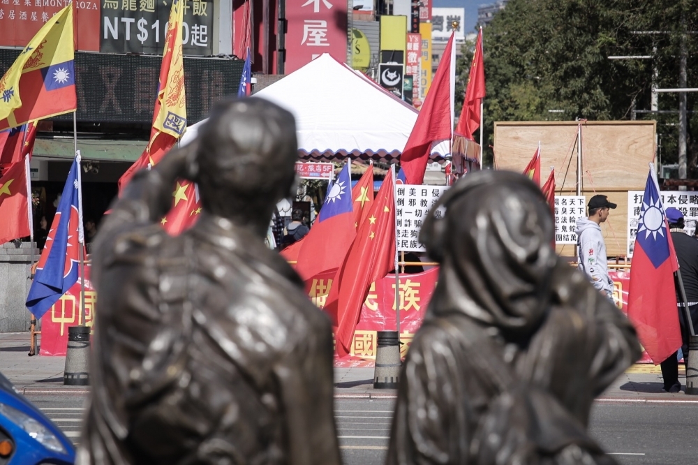 五星旗已揮舞飄揚於台灣而蔡政府不禁止，中國應體察台灣善意，不要太貪心太貪得無厭。（攝影：陳品佑）
