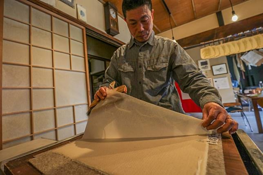 在「手工和紙工房USHIO」讓旅客們可以體驗到傳統的日本和紙製作方式。（圖片由Visit東北提供）