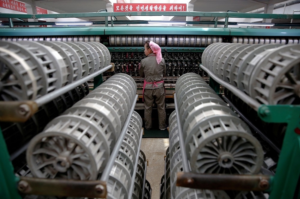 北韓工廠目前已經在經濟制裁下不能動工。（湯森路透）