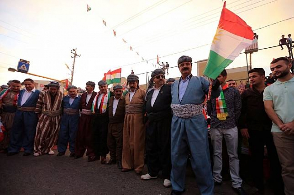 伊拉克庫德族聚集慶祝完成獨立公投。（湯森路透）