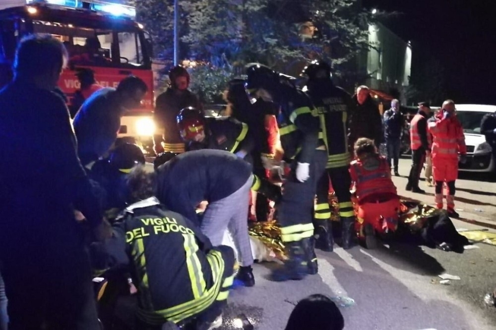 義大利7日發生踩踏事件，目前已知6死百餘傷。（湯森路透）