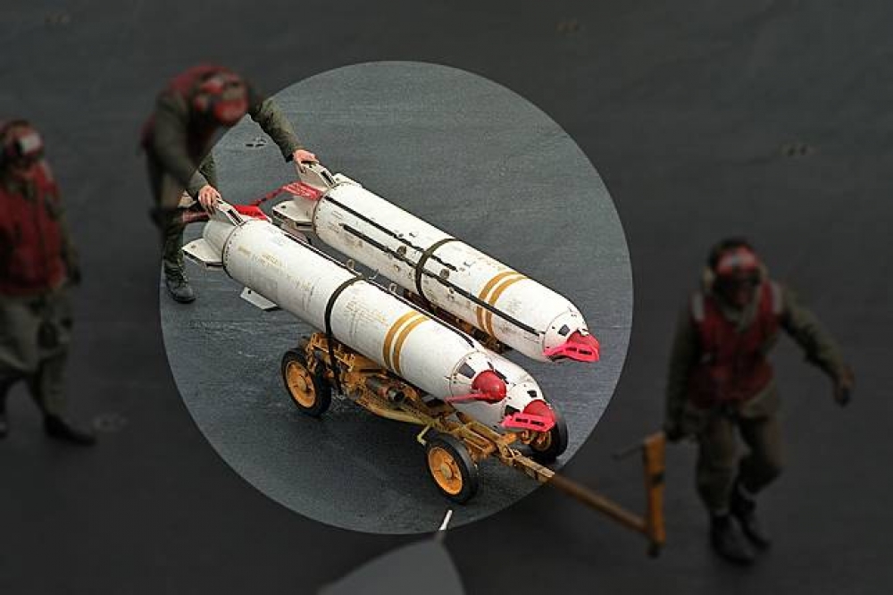 國軍逾期5300噸彈藥將運往羅馬尼亞銷毀，此次境外處理的廢彈中，最特別的是美軍與國軍使用由戰機掛載的石眼式集束炸彈（圖，非此次境外處理的廢彈）。（圖片取自Wikimedia Commons）