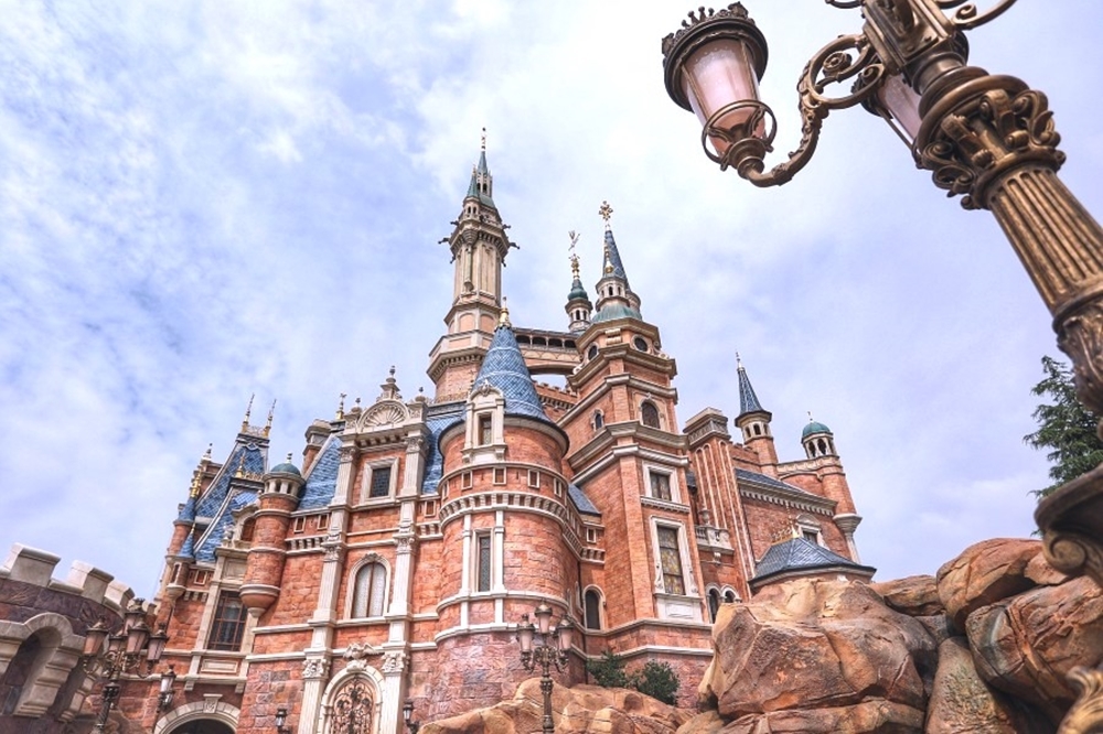 本文將全球6大迪士尼樂園做了精彩詳細的比較，從獨家特色到必玩熱門設施通通不放過（首圖：Pixabay）
