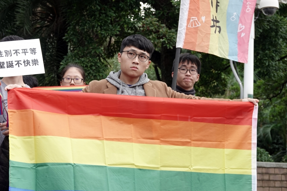 雲林縣政府下令全縣各級學校禁教「多元性別」，臺北市政府認為「反同」家長在性平會的席位必須增加才能反映多元，都是很糟糕的事。（攝影：張家維）