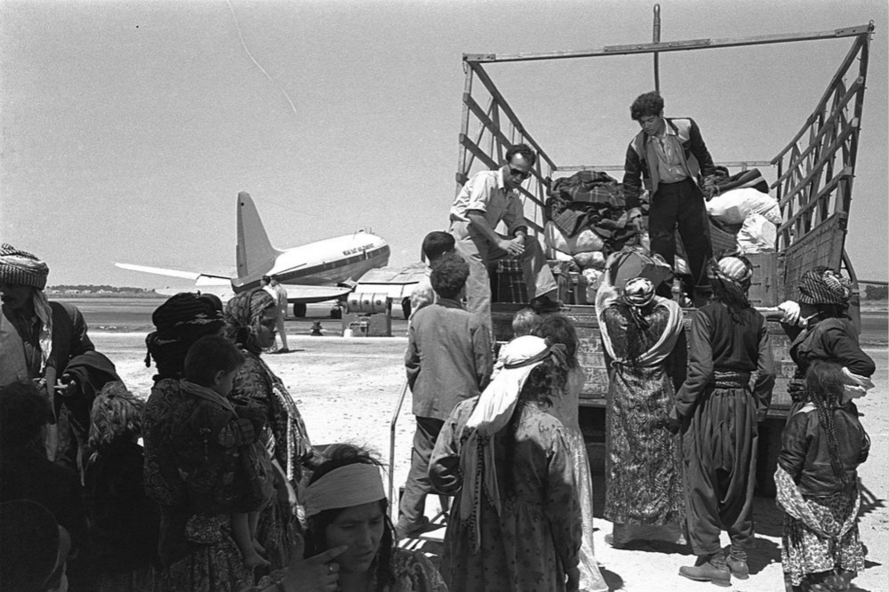 以色列政府派出專機協助伊拉克猶太人家庭「撤離」。（圖片取自以色列歷史相片館）
