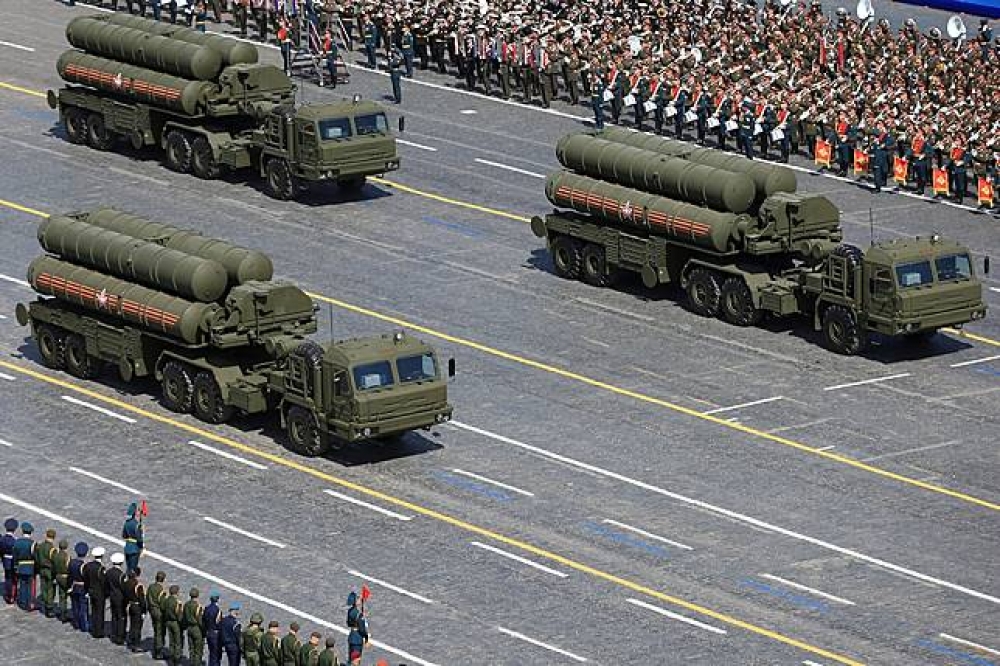 土耳其準備向俄國購置凱旋 S-400 型防禦系統的儲電器。圖為該型飛彈樣貌。（湯森路透）
