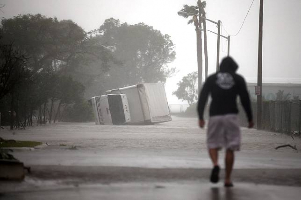超強颶風厄瑪登陸佛州，該州有700萬人撤退。（湯森路透）