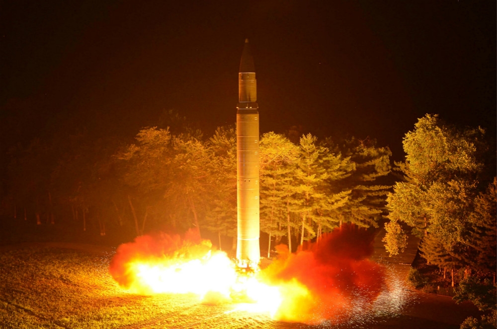 北韓於2017年試射的「火星14」型彈道飛彈。（湯森路透）