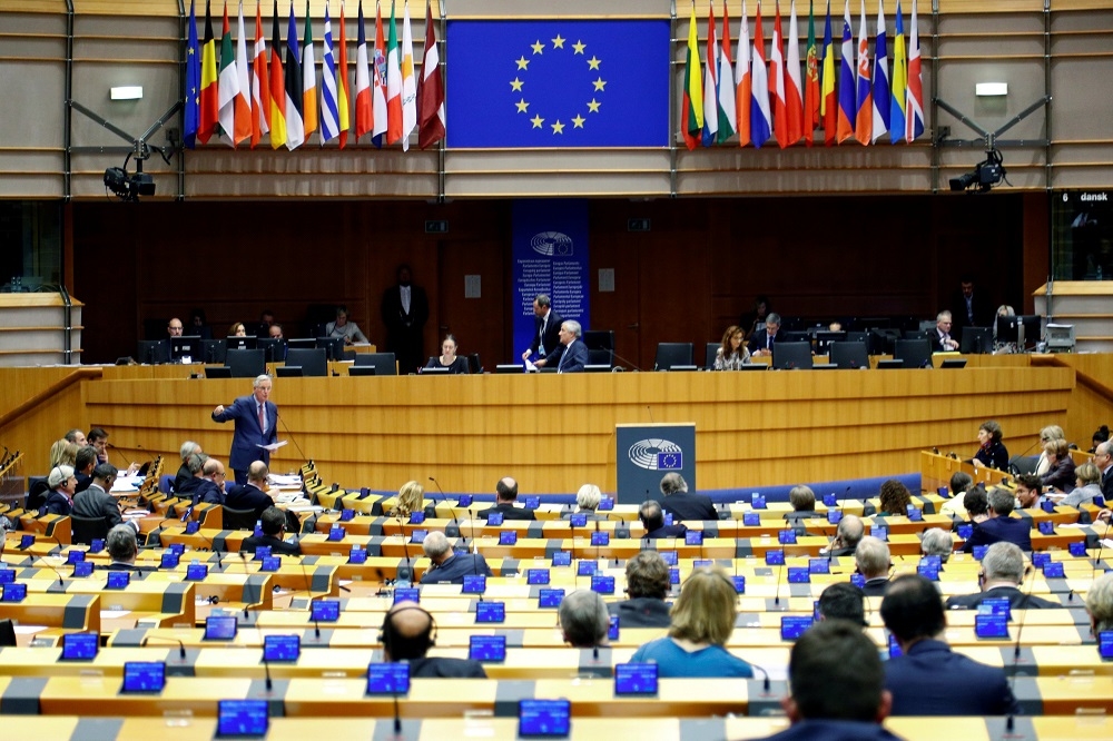 歐盟負責英國脫歐談判代表巴尼耶（Michel Barnier）在布魯塞爾召開會議。（湯森路透）