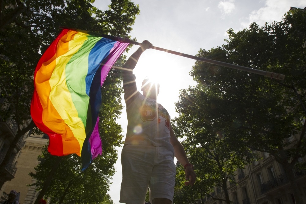 法國2013年5月通過同性婚姻合法法案。（湯森路透）