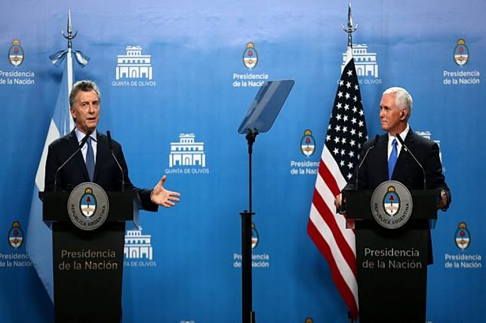 阿根廷總統馬克里15日接見美國副總統彭斯。（湯森路透）