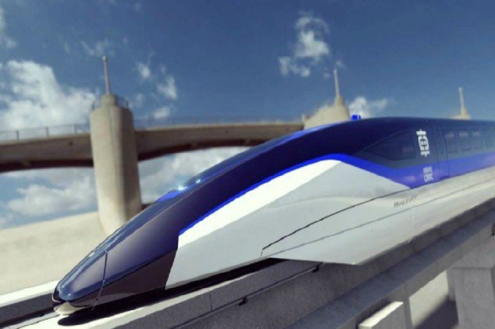 中國首次展示高速磁浮原型列車，預計於2021年量產。（翻攝自人民日報 People's Daily推特）
‏