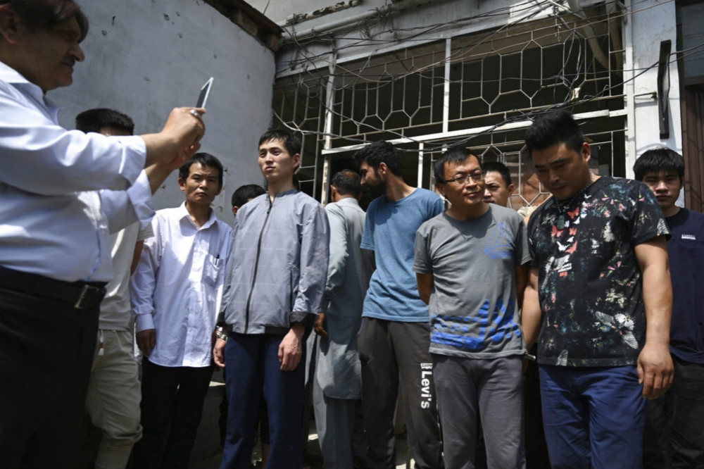 巴基斯坦警方逮捕多名來自中國和巴國的人口販運掮客。（美聯社）