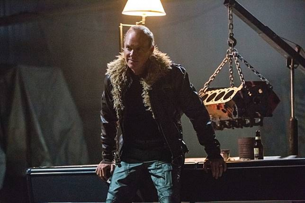 米高基頓在《蜘蛛人：返校日》中飾演反派「禿鷹」（翻攝自IMDb）