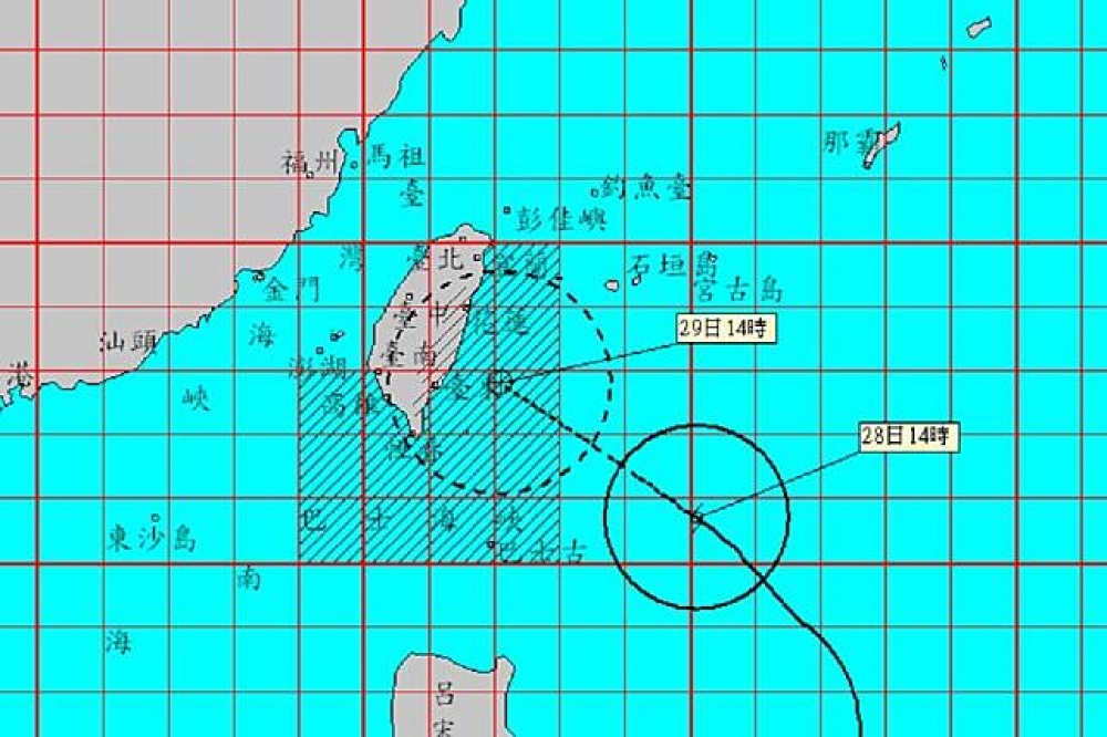 今年第9號颱風「尼莎」直撲台而來，中央氣象局28日下午2時30分發布陸上警報，預計颱風強度有增強、暴風圈擴大的趨勢。（翻攝自中央氣象局）