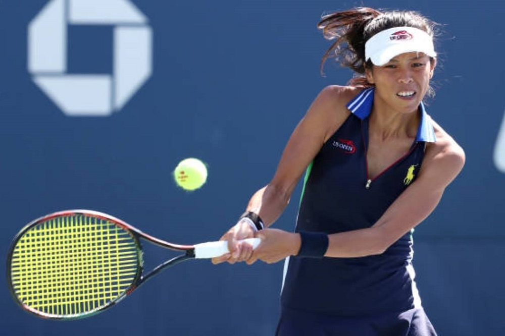 台灣網球女將謝淑薇在首日的比賽中對上斯洛伐克好手塞彼洛娃，並取得首輪勝利。（圖片取自FOX體育台臉書）