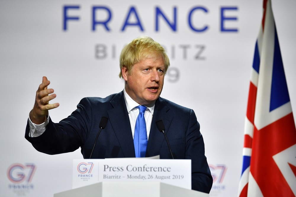 英國首相強森表示，若無協議脫歐，英國將不必支付分手費。（湯森路透）