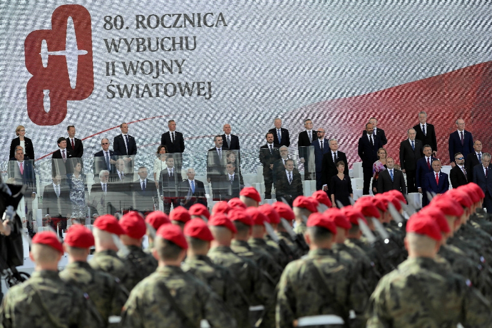 波蘭政府在首都華沙舉辦二戰80週年紀念，共同緬懷當年的犧牲者。（湯森路透）