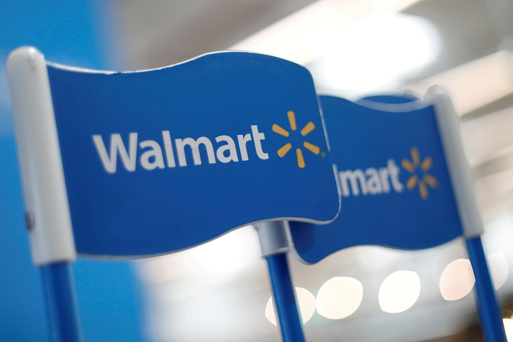 全球最大的零售商沃爾瑪（Walmart）在德州艾爾帕索槍擊事件1個月後宣布，將全面停止販售手槍，以及部分軍事步槍的子彈。（湯森路透）