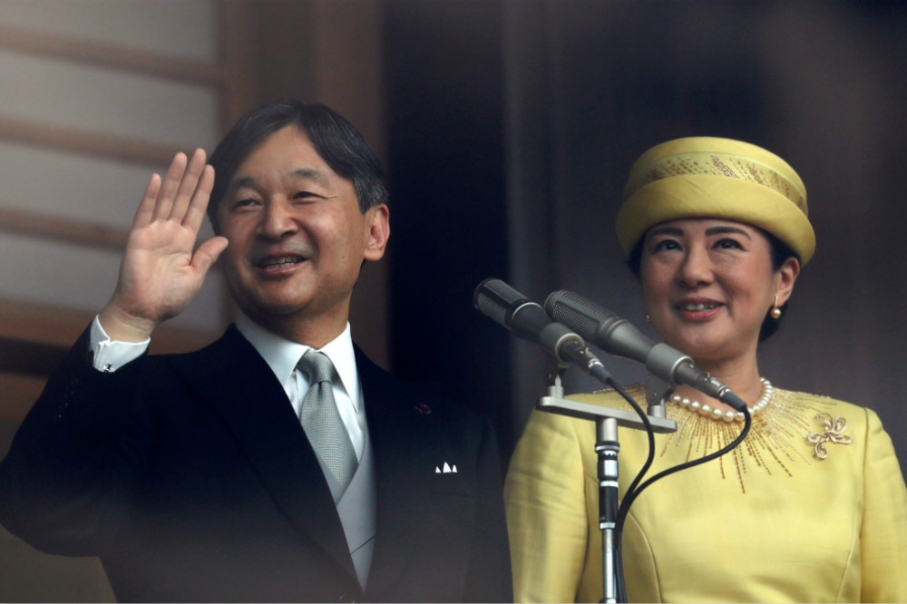 新天皇德仁（左）與皇后雅子（右）22日將在東京舉行即位大典。（湯森路透）