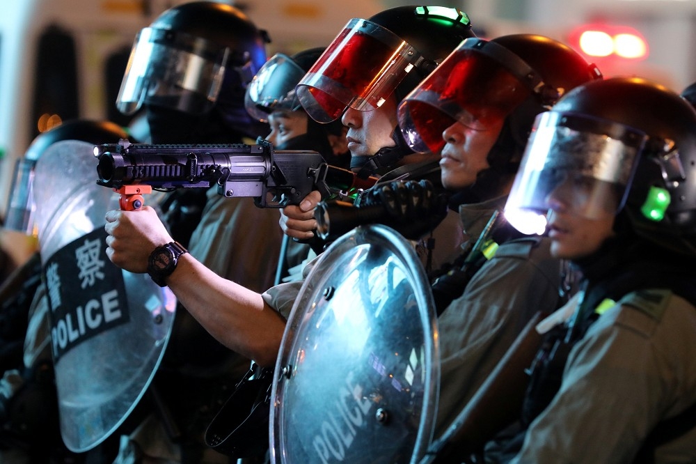 香港警察為了反送中出現人力不足問題。（湯森路透）