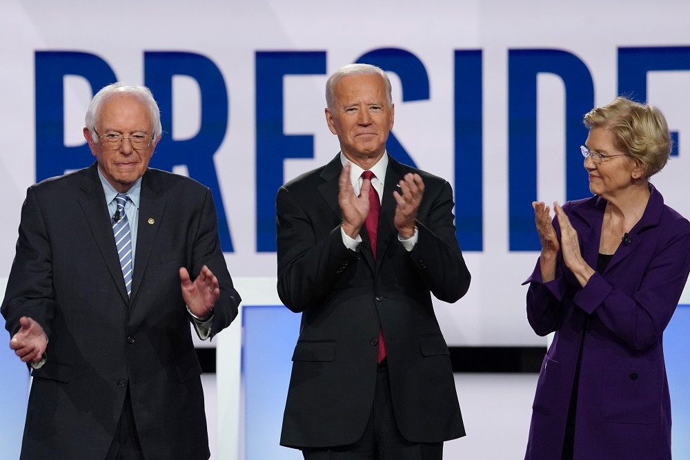 美國民主黨總統參選人：參議員桑德斯（左）、前副總統拜登（中）、參議員華倫（右）。（湯森路透）