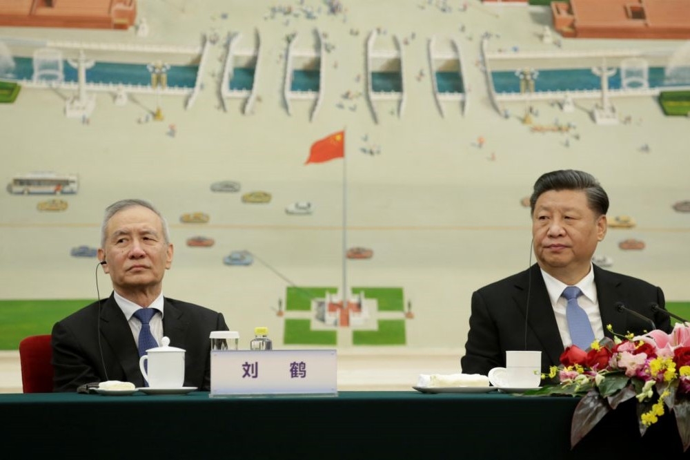 中國國家主席習近平、國務院副總理劉鶴（左）。（湯森路透）