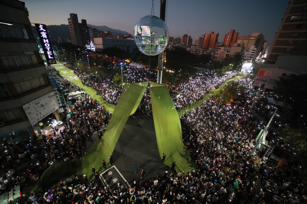 Wecare高雄21日發起罷韓遊行，喊出50萬人參與。（WeCare大會提供）