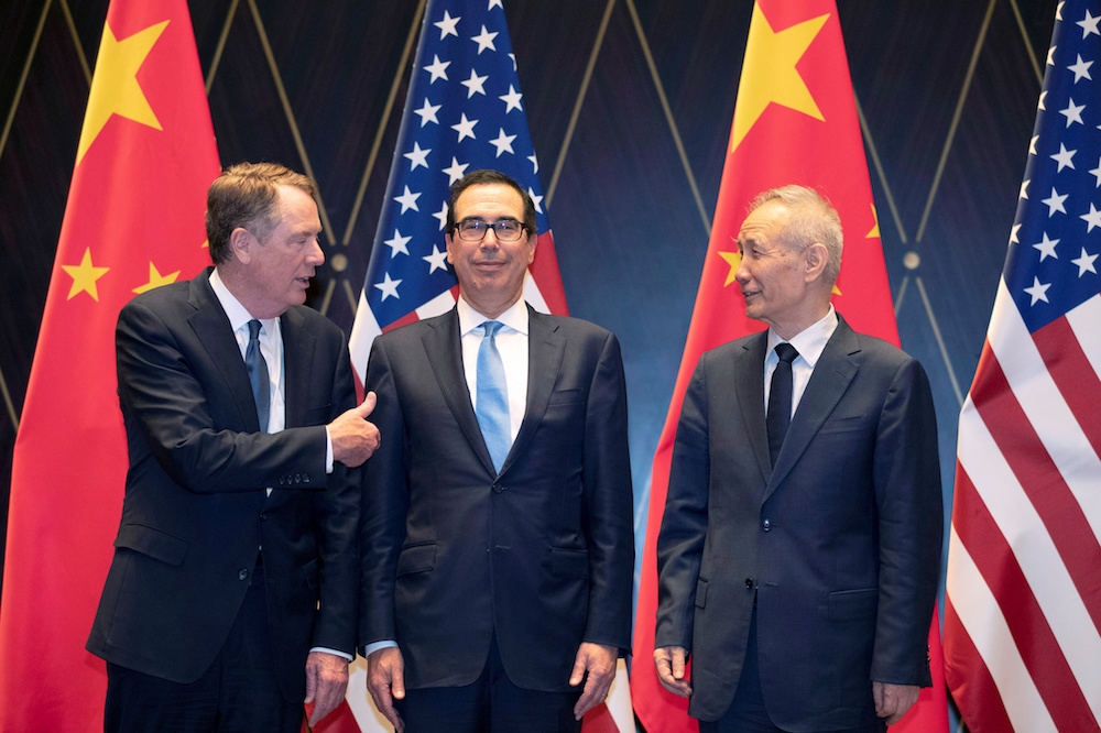 美國貿易代表萊特海澤（Robert Lighthizer）和財政部長努慶（Steven Mnuchin），日前與中國副總理劉鶴會談。（湯森路透）